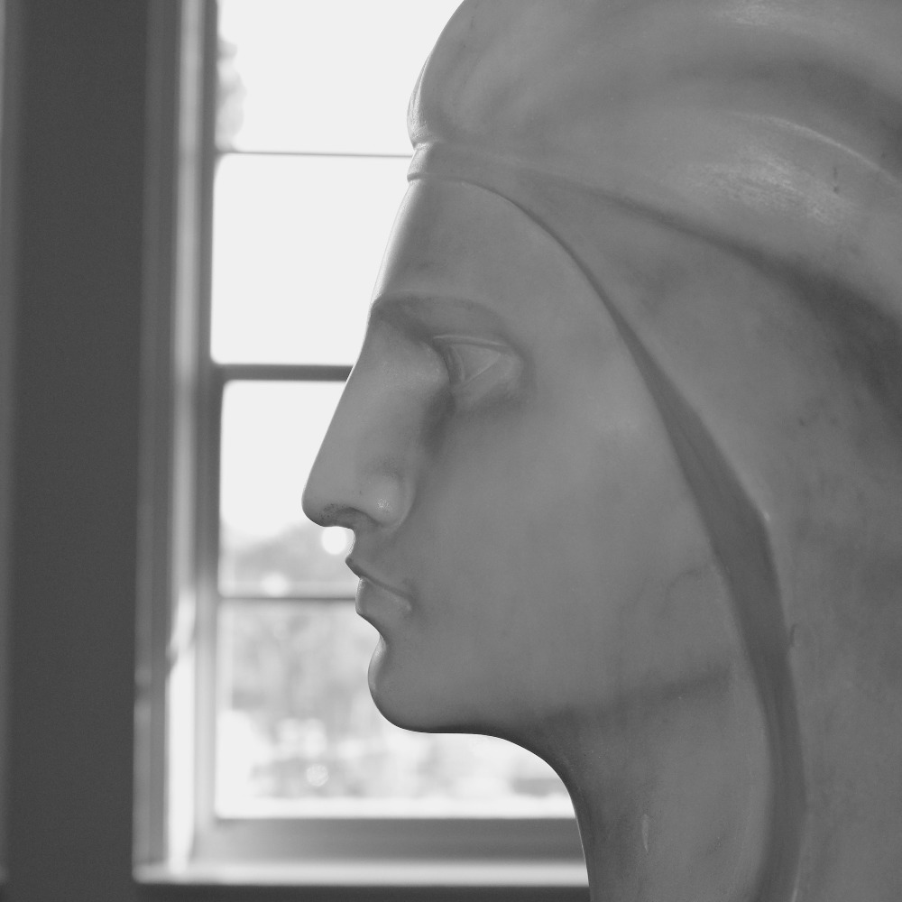 Meet your Posher Nina!!!